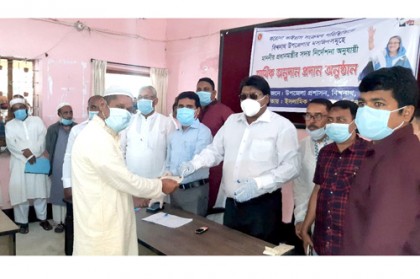 প্রধানমন্ত্রীর অনুদান পেল বিশ্বনাথের ৫১৭টি মসজিদ