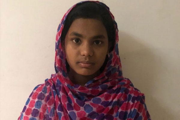 আইনজীবী হতে চায় গৃহকর্মী মিনারা