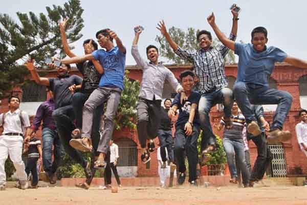 চট্টগ্রামে পাসের হার ও জিপিএ-৫ দুটোই বেড়েছে