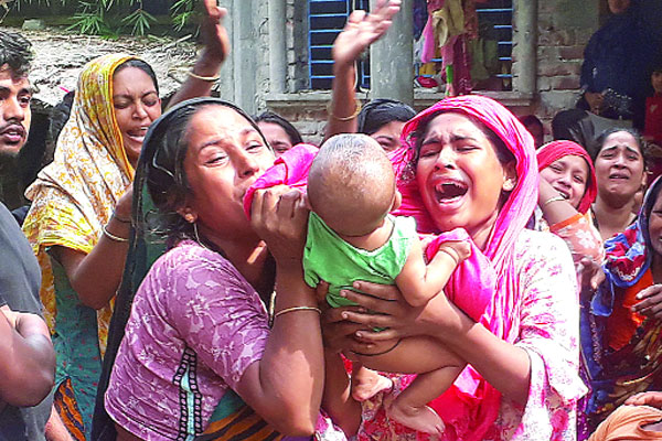 লিবিয়া যেন মৃত্যুফাঁদ