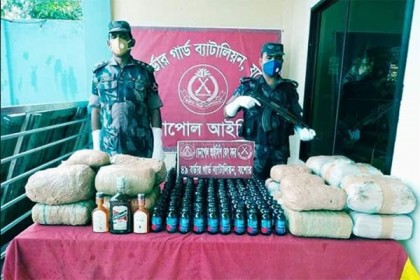 বেনাপোলে ৩৮ কেজি গাঁজাসহ মাদকদ্রব্য জব্দ