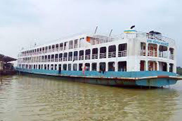 লঞ্চ ছাড়ার ঘোষণায় কেবিনের টিকেট নেই ঝালকাঠির লঞ্চে!