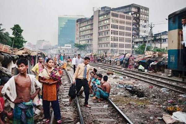 বস্তিবাসীদের অপসারণ-পুনর্বাসনে স্বরাষ্ট্রমন্ত্রীর নেতৃত্বে কমিটি