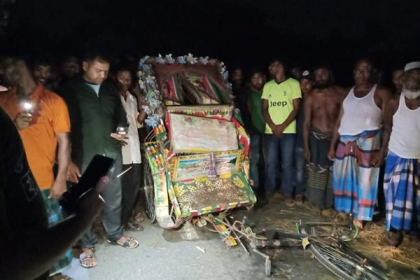 নেত্রকোনায় অটোরিক্সা ও মহেন্দ্র সংঘর্ষে একজন নিহত, আহত ২
