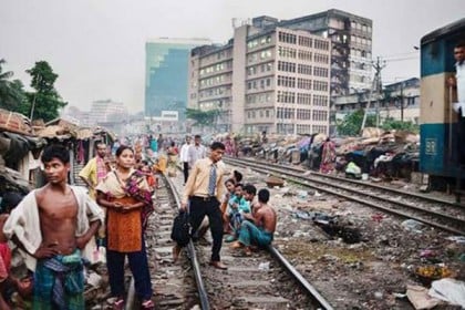 বস্তিবাসীদের অপসারণ-পুনর্বাসনে স্বরাষ্ট্রমন্ত্রীর নেতৃত্বে কমিটি