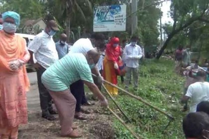 ডেঙ্গু প্রতিরোধে সাতক্ষীরায় সমন্বিত পরিচ্ছন্নতা অভিযান শুরু