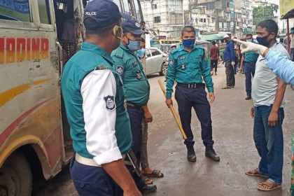 স্বাস্থ্যবিধি না মেনে শ্রমিক পরিবহন, ফ্যাক্টরিকে ৫০ হাজার টাকা জরিমানা   