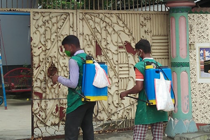 ডেঙ্গু প্রতিরোধে মাঠে নেমেছে নীলফামারী পৌরসভা 


