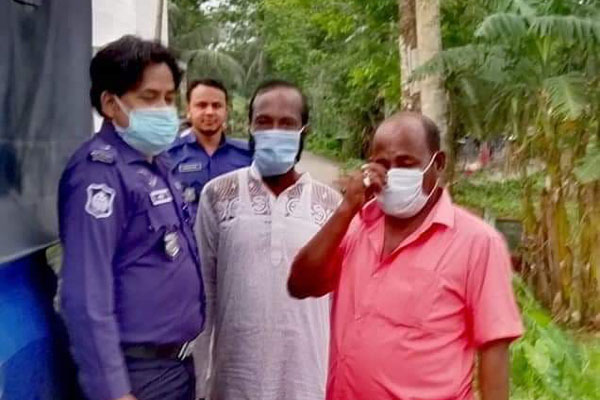 বরিশালে ইমামকে লাঞ্ছিত, ইউপি চেয়ারম্যান ও সাবেক মেম্বার গ্রেফতার