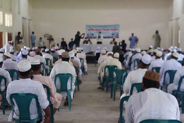 শরীয়তপুরে মসজিদে মসজিদে প্রধানমন্ত্রীর আর্থিক অনুদান বিতরণ