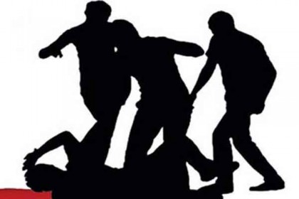 সিদ্ধিরগঞ্জে জেলা ছাত্রলীগ নেতার উপর সন্ত্রাসী হামলা 