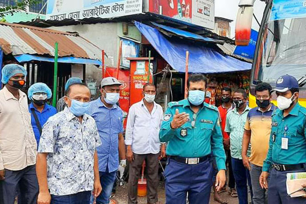 বরিশালে যানবাহনে চাঁদাবাজি বন্ধের উদ্যোগ 

