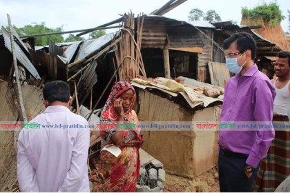 নতুন ঘর পাচ্ছেন ঝড়ে ঘর হারানো লায়লা