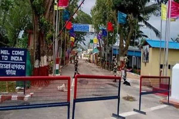 আখাউড়া স্থলবন্দর দিয়ে আমদানি-রপ্তানি বন্ধ

