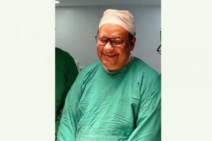 হাসপাতাল খুঁজতে খুঁজতে শেষ অক্সিজেন, করোনা উপসর্গ নিয়ে চিকিৎসকের মৃত্যু