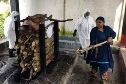 যে ছবিতে হৃদয় ভেঙে চুরমার নেটিজেনদের!