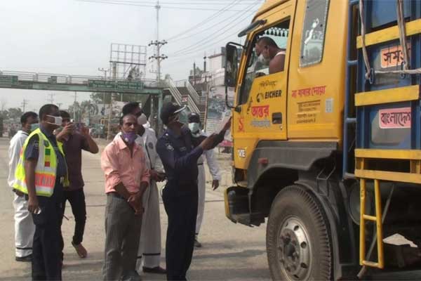 মহাসড়কে সবধরনের চাঁদাবাজি বন্ধের ঘোষণা এলেঙ্গা হাইওয়ে পুলিশের