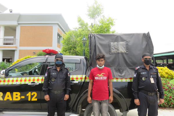 সিরাজগঞ্জে হ্যাকার চক্রের ১ সদস্য আটক

