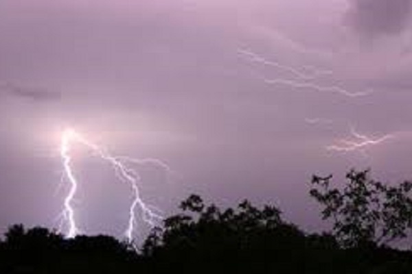 সাতক্ষীরায় বজ্রপাতে স্কুল ছাত্রের মৃত্যু