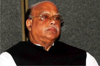 এখনও কোমায় মোহাম্মদ নাসিম