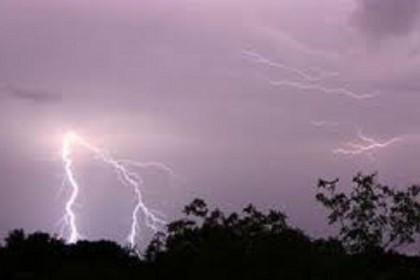 সাতক্ষীরায় বজ্রপাতে স্কুল ছাত্রের মৃত্যু