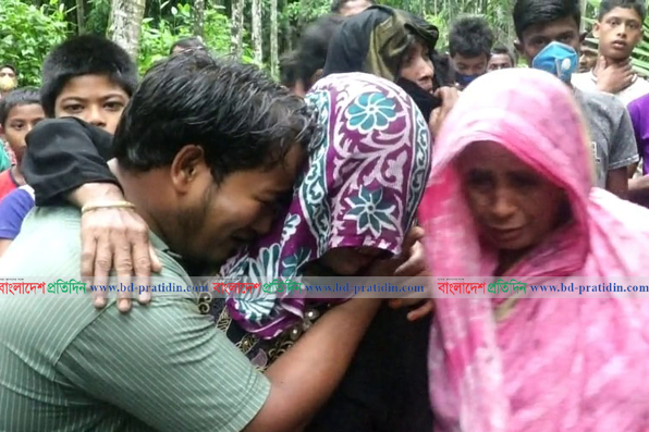 লক্ষ্মীপুরে দিন দুপুরে নিজ ঘরে স্কুলছাত্রীকে ধর্ষণ করে হত্যা