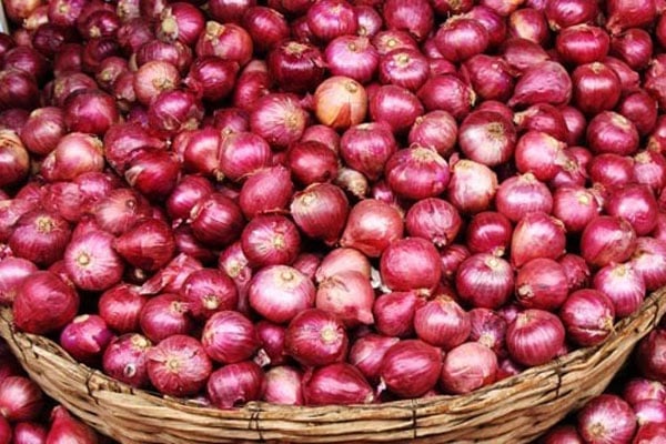 ২৫ টাকায় পিয়াজ