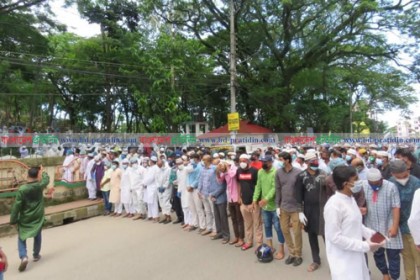 মানিকপীর টিলায় জনতার ঢল-কান্না, কামরানের ২য় জানাজা সম্পন্ন 
