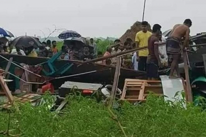 ব্রাহ্মণবাড়িয়ায় টর্নেডোর আঘাতে ১৫ ঘরবাড়ি ক্ষতিগ্রস্ত 


