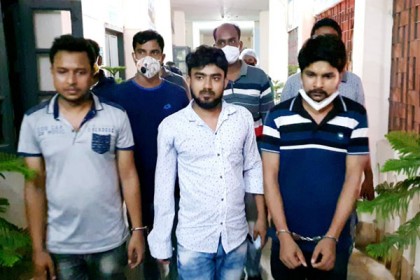রাজশাহীতে বিক্রয়কর্মীর যোগসাজশেই ছিনতাই, ৩২ লাখ টাকা উদ্ধার