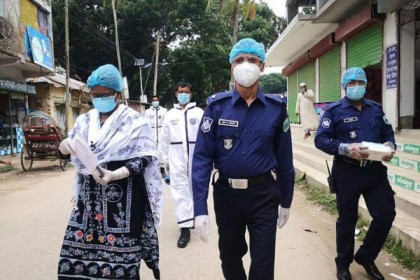 সিংড়ায় মাস্ক না পড়ায় ৮ ব্যক্তিকে জরিমানা