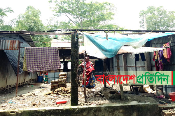 কলাপাড়ার আবাসন কেন্দ্রগুলোর জীর্ণদশা