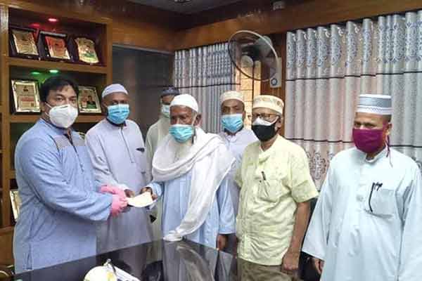 কাহালুতে ৫৪০টি মসজিদে সরকারি অনুদানের চেক হস্তান্তর