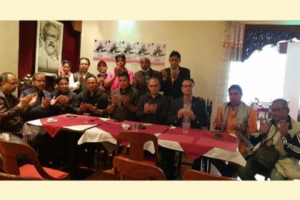 আওয়ামী লীগের তিনজন বর্ষীয়ান নেতা ও সাংবাদিক লোহানীর প্রতি শ্রদ্ধা
