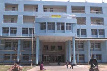 খাবার-ওষুধ কিনতে বাইরে যাচ্ছেন শেবাচিমের করোনা রোগীরা! 