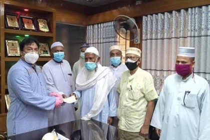 কাহালুতে ৫৪০টি মসজিদে সরকারি অনুদানের চেক হস্তান্তর