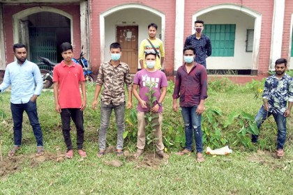 বিশ্বনাথে ছাত্রলীগের বৃক্ষরোপণ