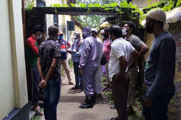 নাটোরে মুক্তিযোদ্ধার স্ত্রীকে ছুরিকাঘাতে হত্যা 