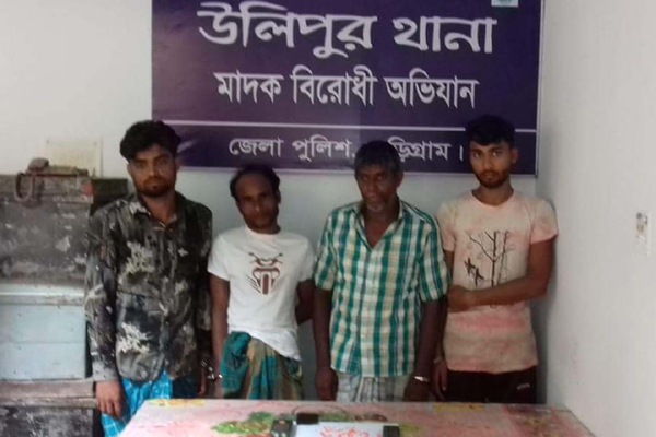 উলিপুরে মাদকসহ ৪ ব্যবসায়ী আটক

