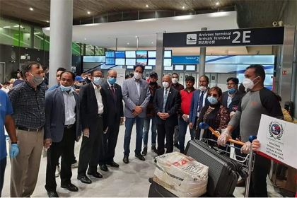 বিশেষ ফ্লাইটে ফ্রান্সে পৌঁছেছেন ২৪৭ প্রবাসী বাংলাদেশি