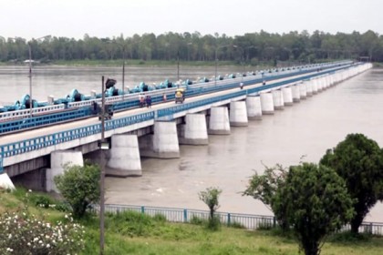 বিপদসীমার ২০ সেন্টিমিটার উপর দিয়ে প্রবাহিত হচ্ছে তিস্তার পানি 