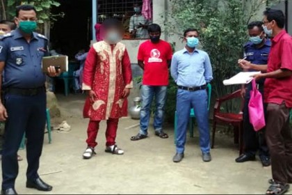 কুষ্টিয়ায় স্বাস্থ্যবিধি না মেনে বিয়ের আয়োজন; জামাই-শ্বশুরকে জরিমানা