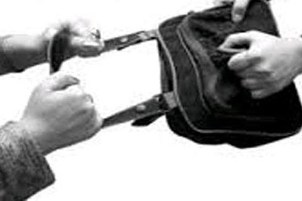 চন্দ্রার ত্রিমোড়ে চুরি-ছিনতাই বেড়েই চলেছে