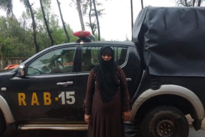 টেকনাফে ইয়াবাসহ এক নারী আটক 