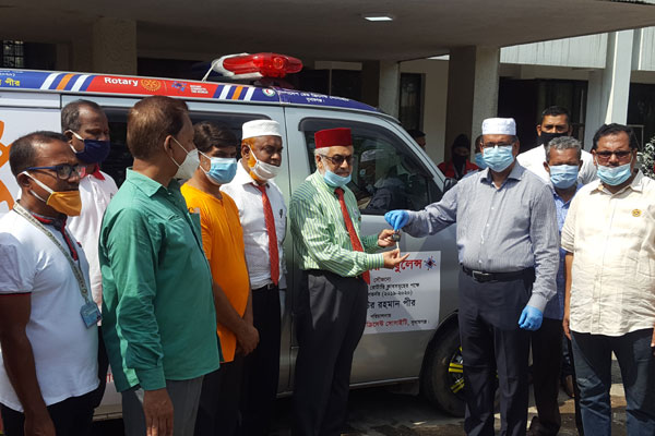 সুনামগঞ্জ রেড ক্রিসেন্টকে এ্যাম্বুলেন্স উপহার সিলেট রোটারি ক্লাবের