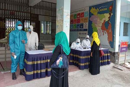 পাবনায় ৩০০ গর্ভবতীকে সেনাবাহিনীর বিনামূল্যে স্বাস্থ্যসেবা