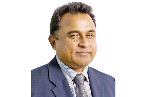 চিকিৎসার জন্য লন্ডন গেলেন অর্থমন্ত্রী