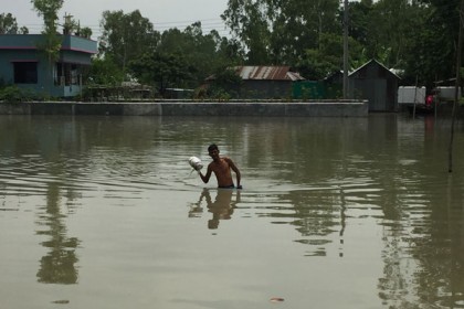 সিরাজগঞ্জে ২৫ হাজার পরিবার পানিবন্দী