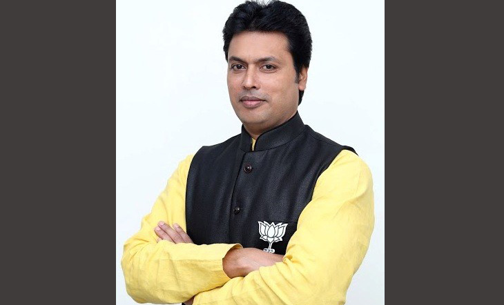 রোগ প্রতিরোধ ক্ষমতা বাড়াতে বিনামূল্যে আনারস-লেবুর জুস খাওয়াবেন মুখ্যমন্ত্রী