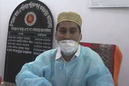 নাটোরে ফ্রন্টলাইন যোদ্ধা ডা. মাহবুব করোনায় আক্রান্ত